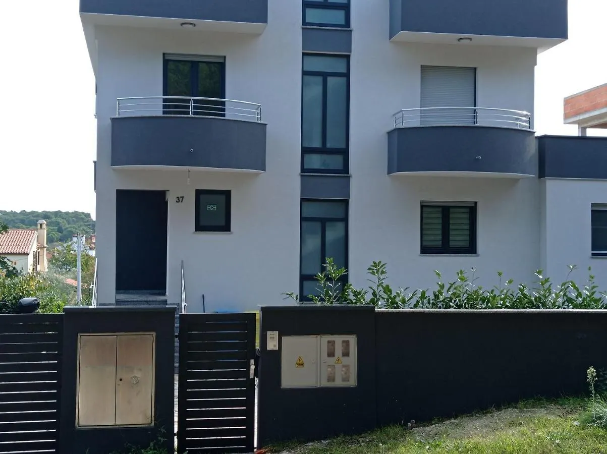 Istrian Azure Apartman Póla Homestay szállás